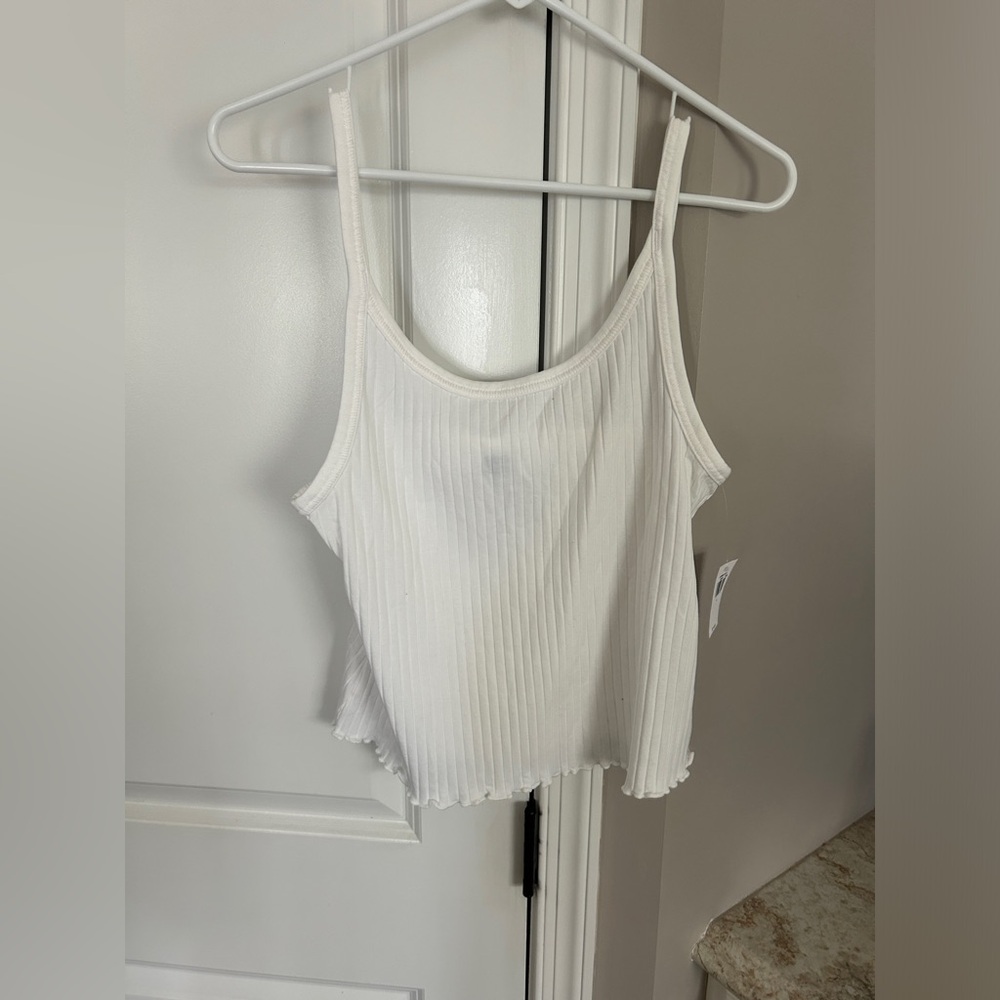 Women’s Old Navy Ribbed Ruffle Edge Tank Top Large White NWT